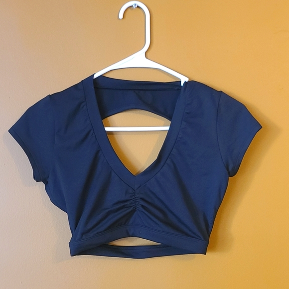 Bombshell Sportswear flex v-neck tee - Picture 4 of 5